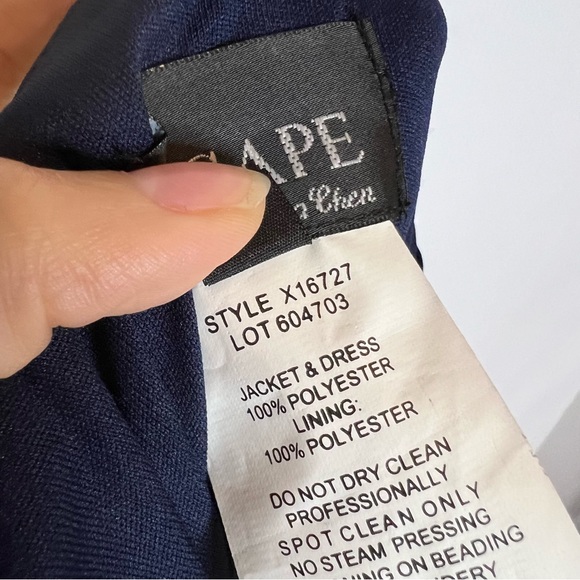 XSCAPE Sleek Mermaid Silhouette Beaded Maxi Dress. Size 8 - Picture 8 of 10